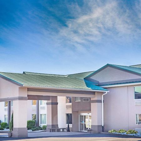 Baymont By Wyndham Bartonsville Poconos Buitenkant foto