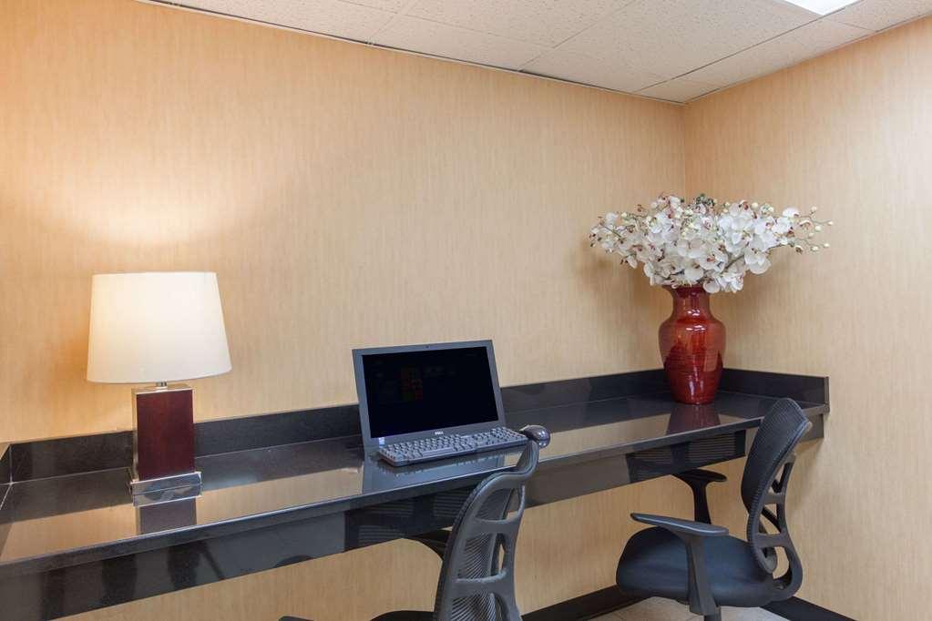 Baymont By Wyndham Bartonsville Poconos Faciliteiten foto
